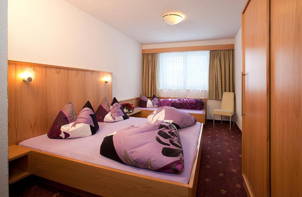 Haus Alpenflora Appartement Längenfeld Kamer foto